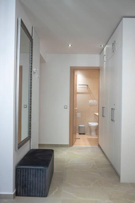 Luxury 2 Bedroom Apartment Bucharest Luaran gambar