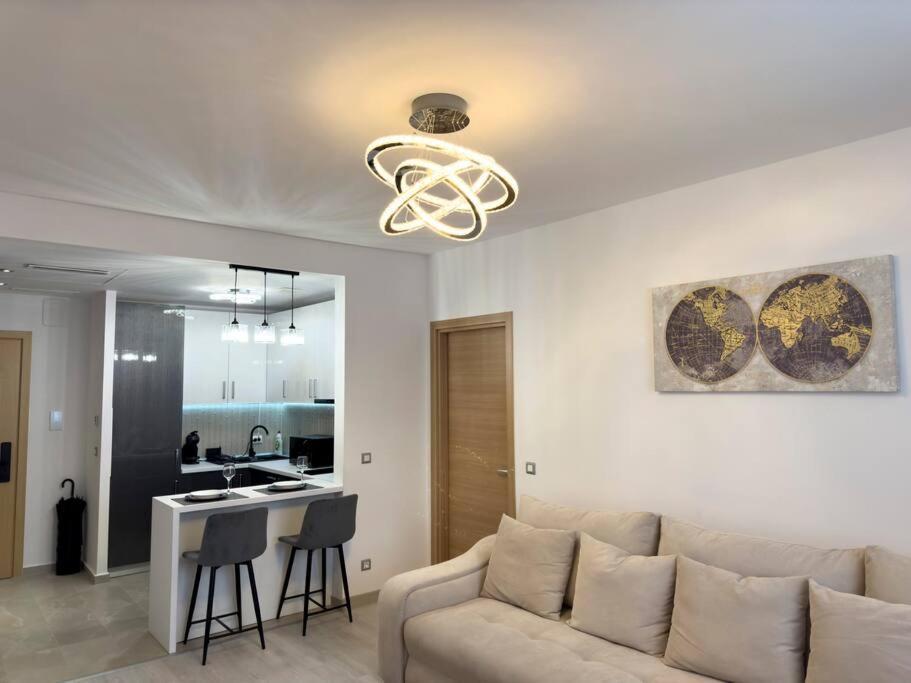 Luxury 2 Bedroom Apartment Bucharest Luaran gambar